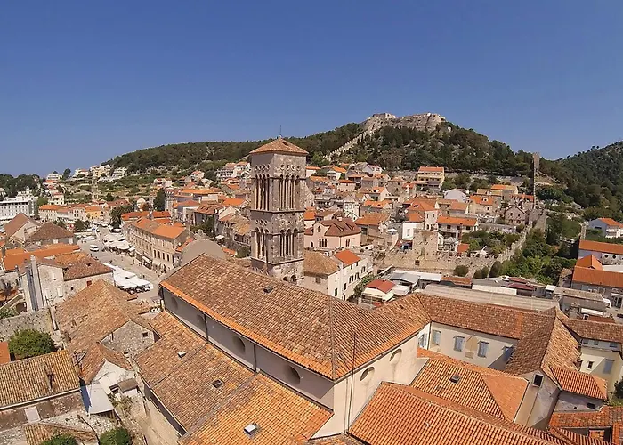 Amazing In Holiday home Stari Grad (Hvar)